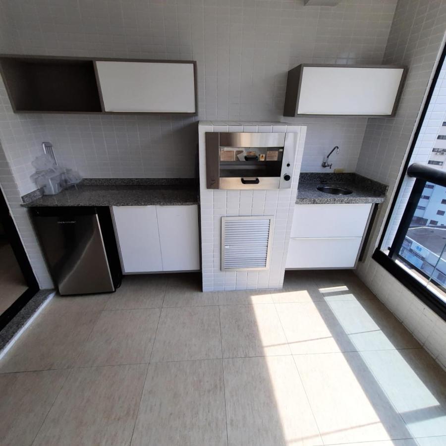 Flat em Pitangueiras - sacada gourmet, 3 dorms, limpeza diária e serv de praia Guarujá Exterior foto